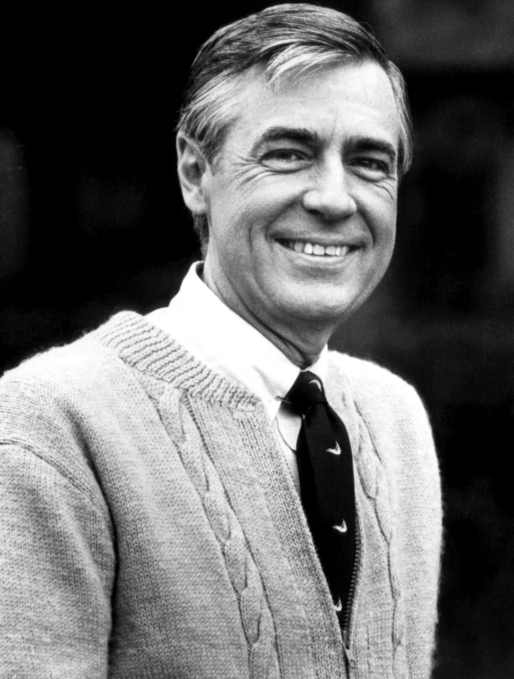 Press_Photo_of_Fred_Rogers_(Published_by_1982)_(cropped)